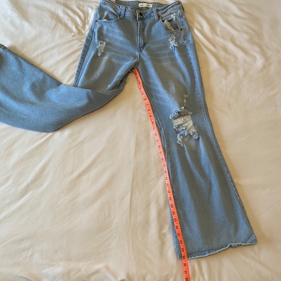 Almost Famous Y2K Distressed High Rise Flare‎ Jeans Size 9 - Picture 3 of 9